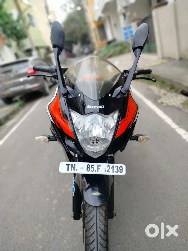 SUZUKI GIXXER SF