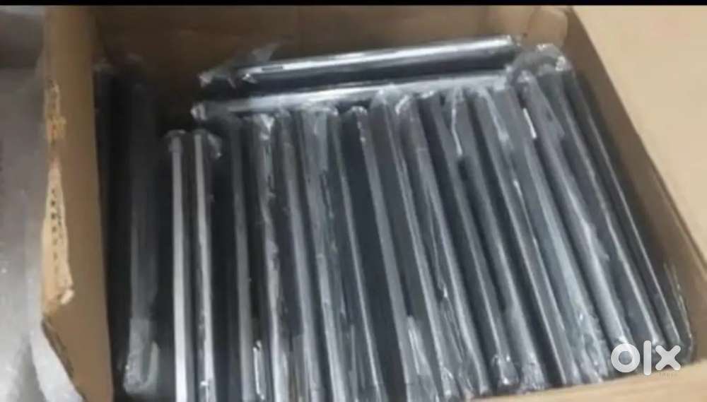 सारे लैपटॉप एक साथ बिकेंगे