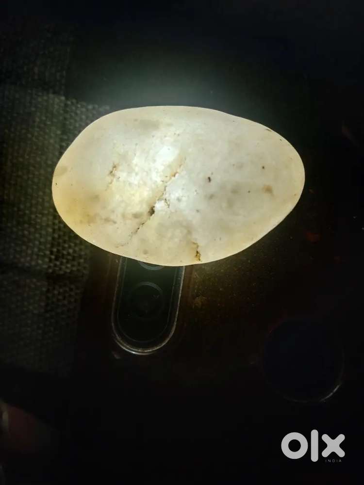 पारदर्शी पत्थर प्राचीन स्टोन