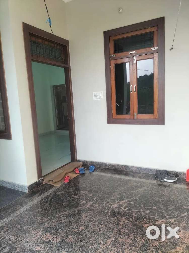 2bhk flat for family