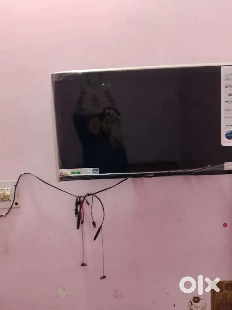 Smart lcd 32inch Looyd company