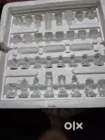 Crystal vase and chess