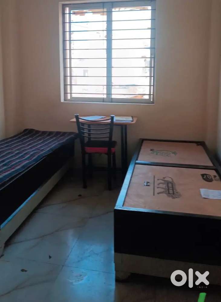 1 RK1BHK available on ret