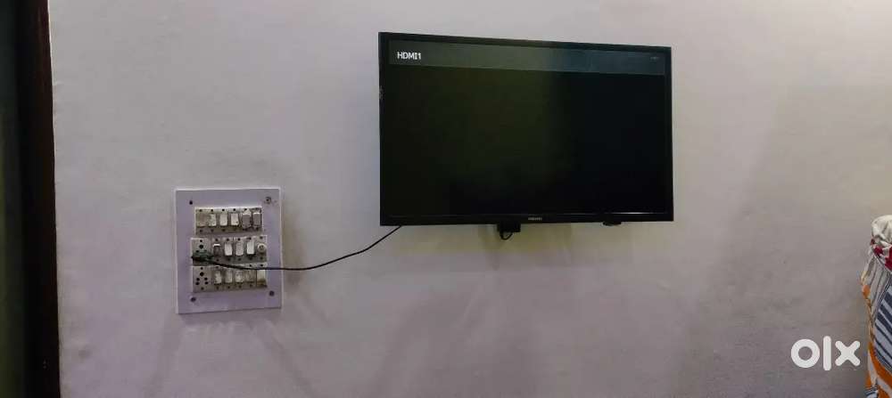 32inch non smart Tv for slae