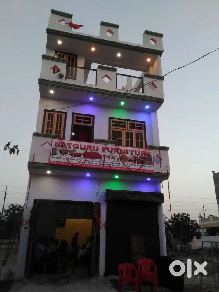 Rent room available only for girls