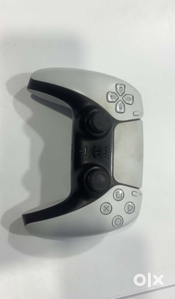 PS5 dual sense controller