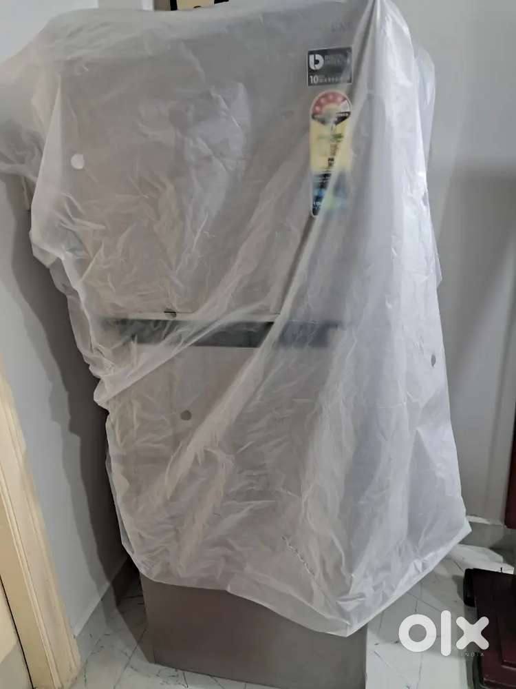 Samsung 253 L refrigerator