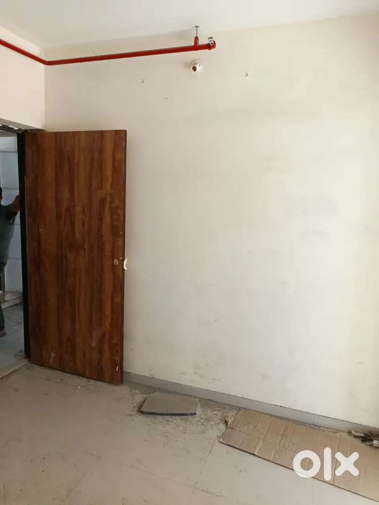 1BHK RENT 13000 Diposit 40000