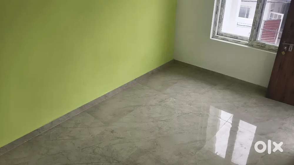 Single room for rent with bathroom and separate kitchen ( for family)
