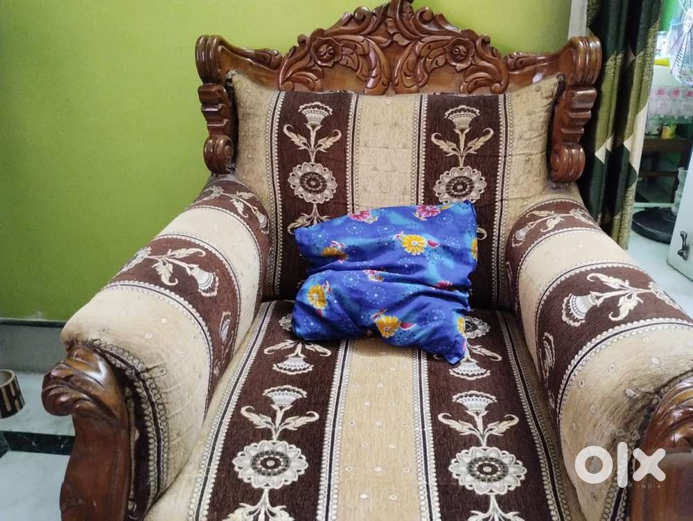 SOFA CUSHION