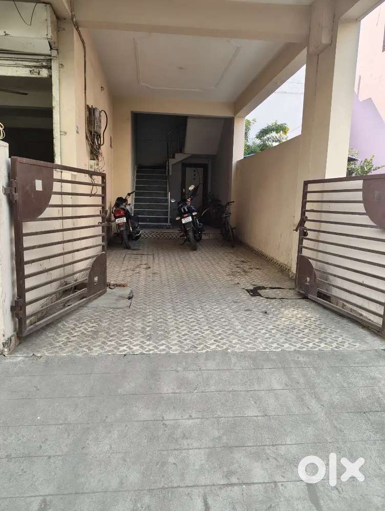 900 sqft hall for rent in trilanga colony