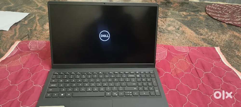 Dell Inspiron 15 3530 laptop in good condition 6 month Old