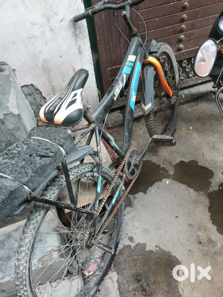 Streethawk kids Bicycle in black colour