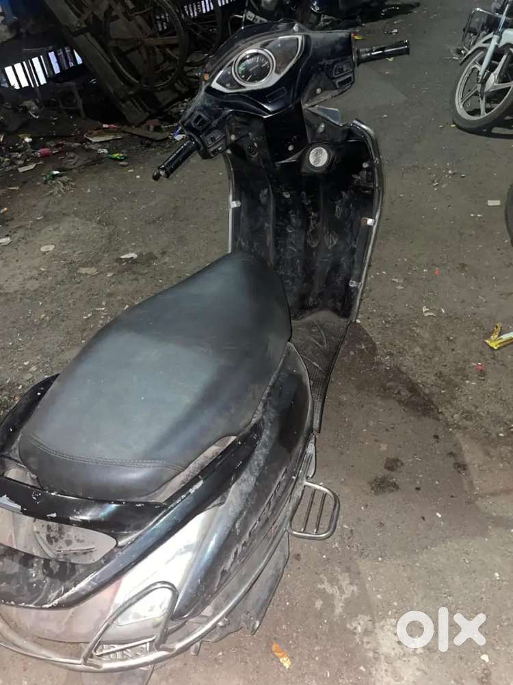 Complate scooter with rc book complete documents black colour