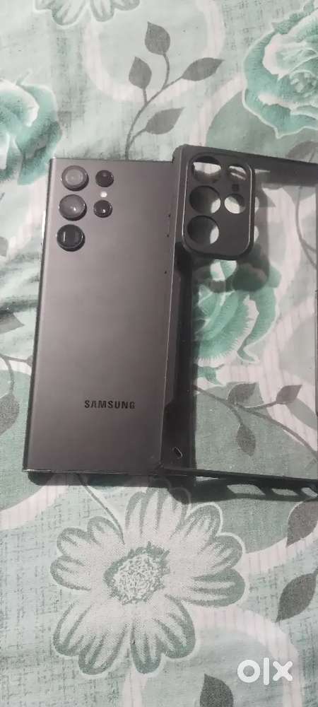 Samsung s22 ultra 12gb/512gb  good condition money need