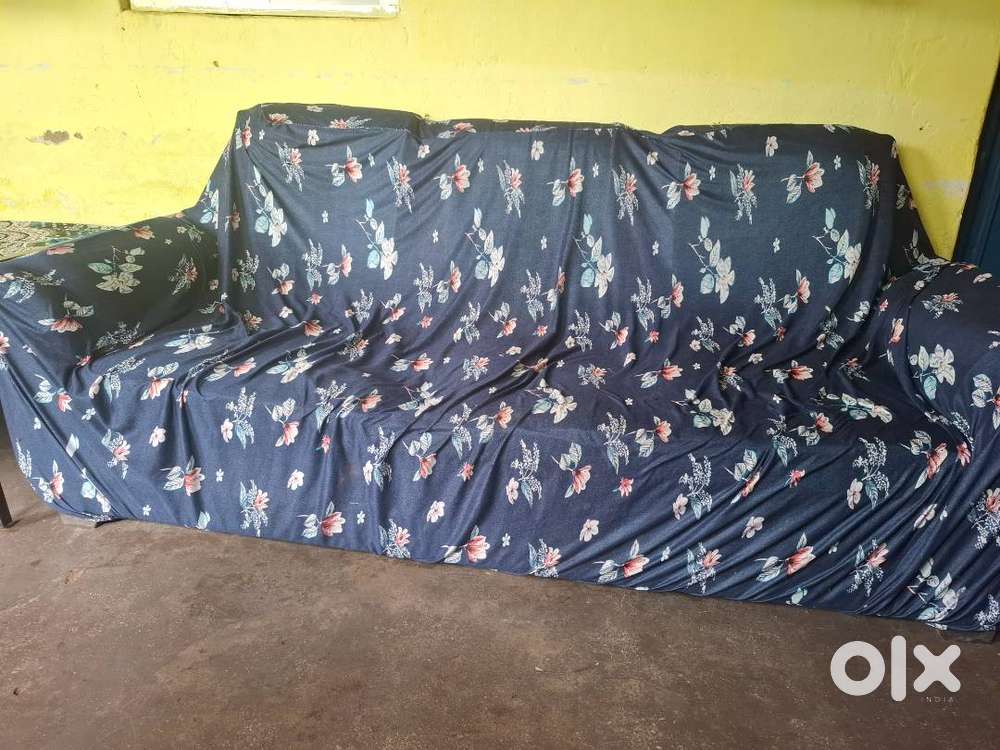 3 pieces Sofa set, 7 year old