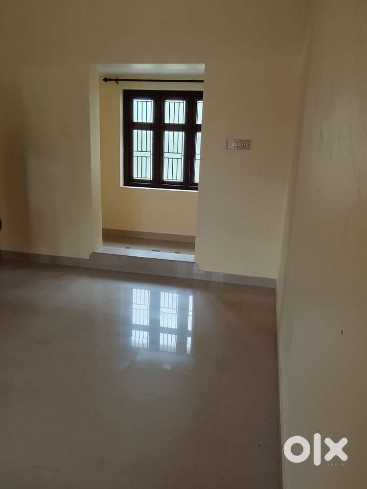 INDEPENTENT OITTA VEEDU FOR RENT MANAKVU