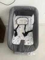 Automatic baby cradle
