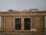 Crockery cabinet