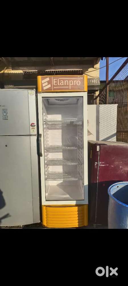 Display fridge