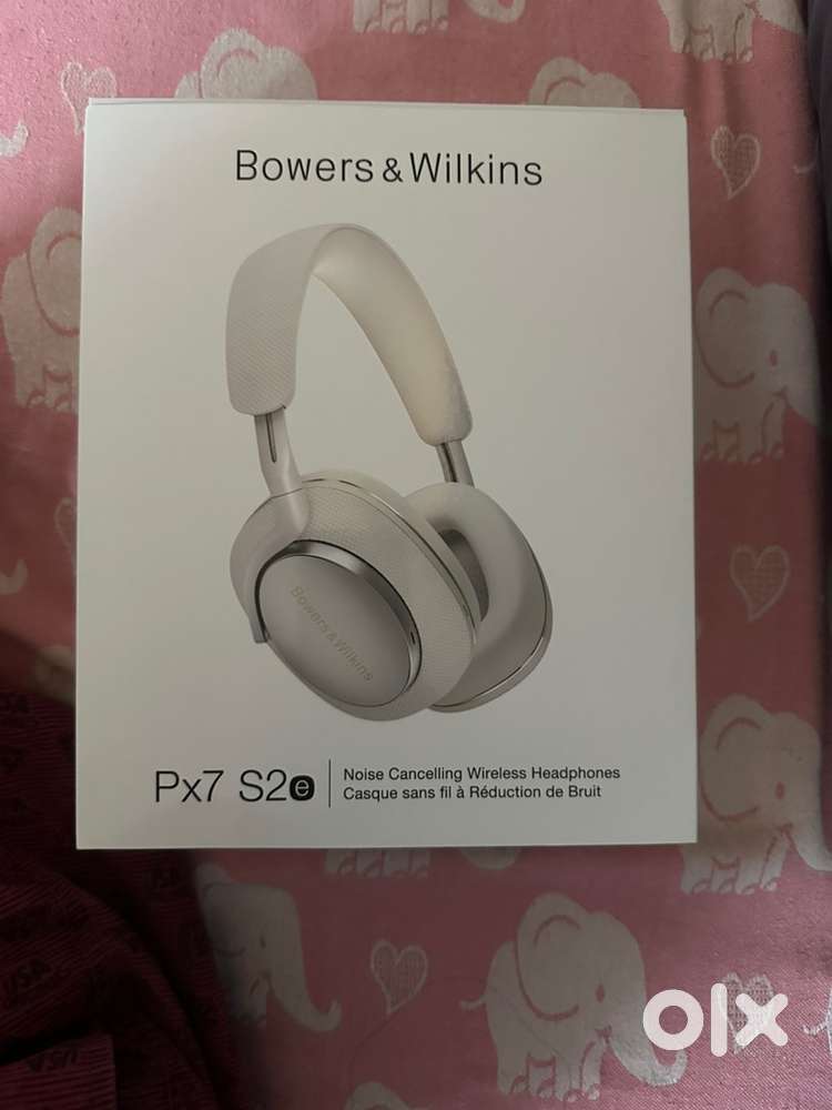 Brand new Bowers and wilkins px7 s2e noise cancelling headphone