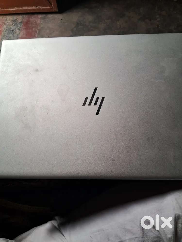 HP EliteBook  laptop 830 G6