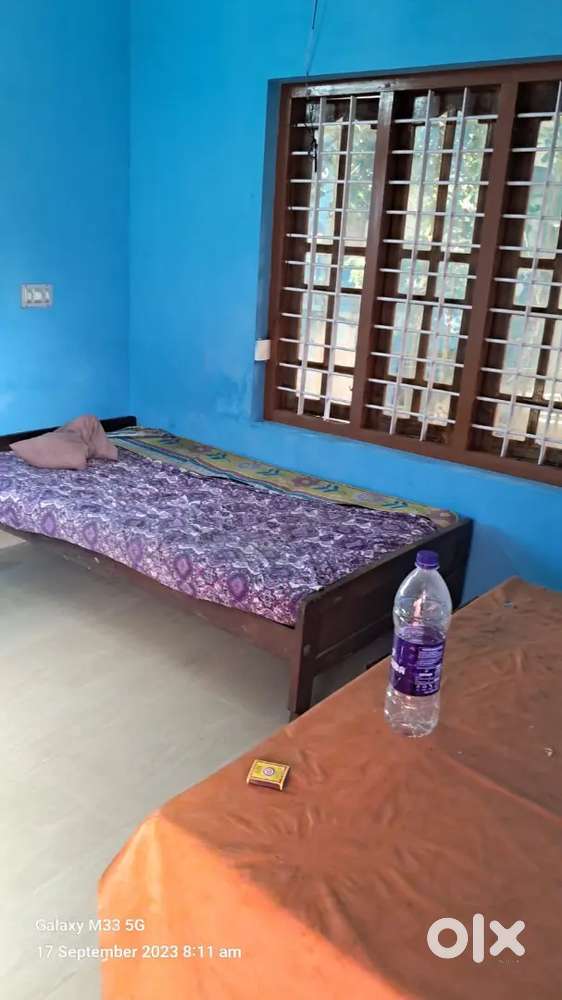 SHARE ROOM FOR RENT,GENTS ONLY  PAPPANAMCODE TVM