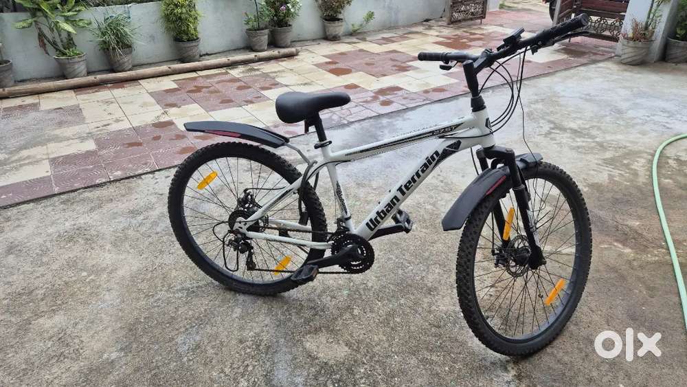 Urban Terrain, 21 gear, front suspension bicycle
