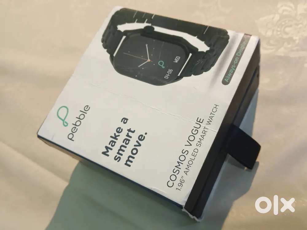 Pebble Cosmos Vogue Smartwatch – Good Condition