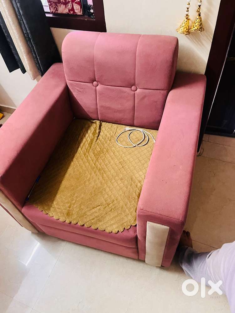 5 seater sofa peach color