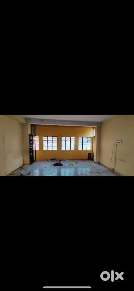 COMMERCIAL SPACE FOR RENT