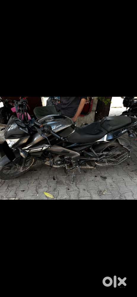 bajaj pulsar ns 125 good condition and 33000 km complet