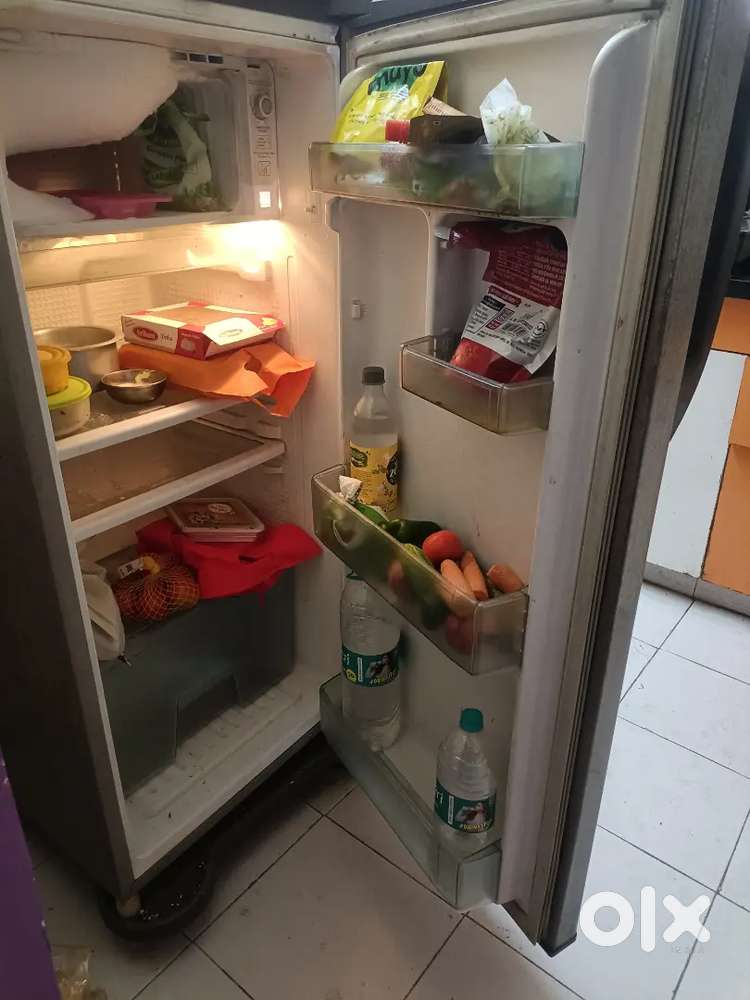 Fridge and washing machine