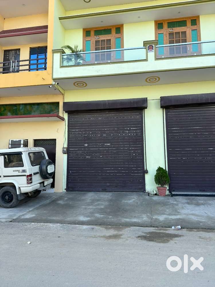 250 Sq Ft Hall for Rent – 35 Ft Road – Monthly ₹20,000