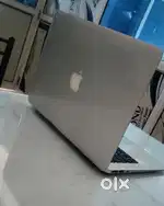 MacBook air model 2017 good condition no problem 8gbram