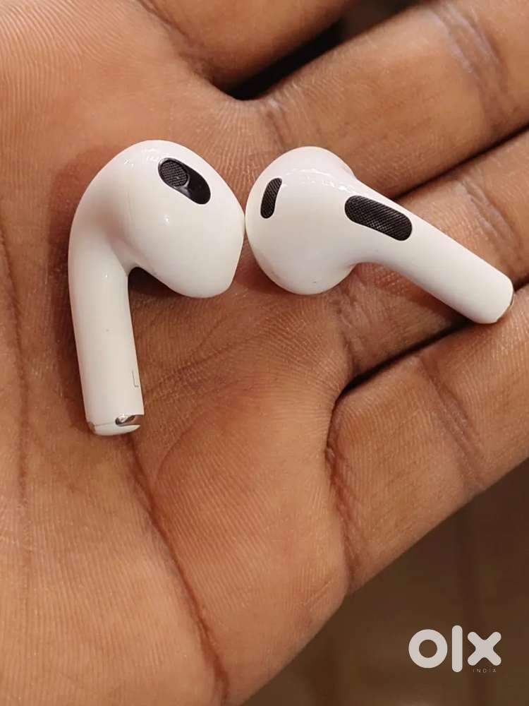 Iphone airpods 3 very good condition