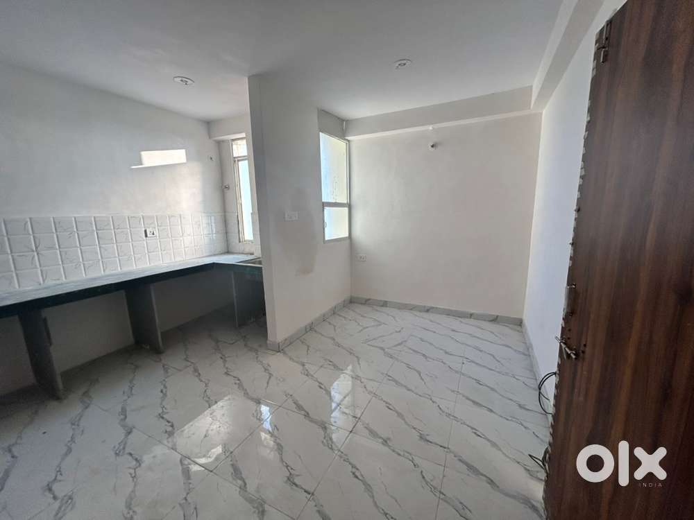 Mukundra prime near decant school