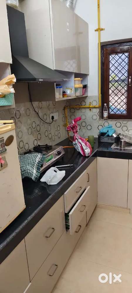 2 BHK independent near Jaipuria School