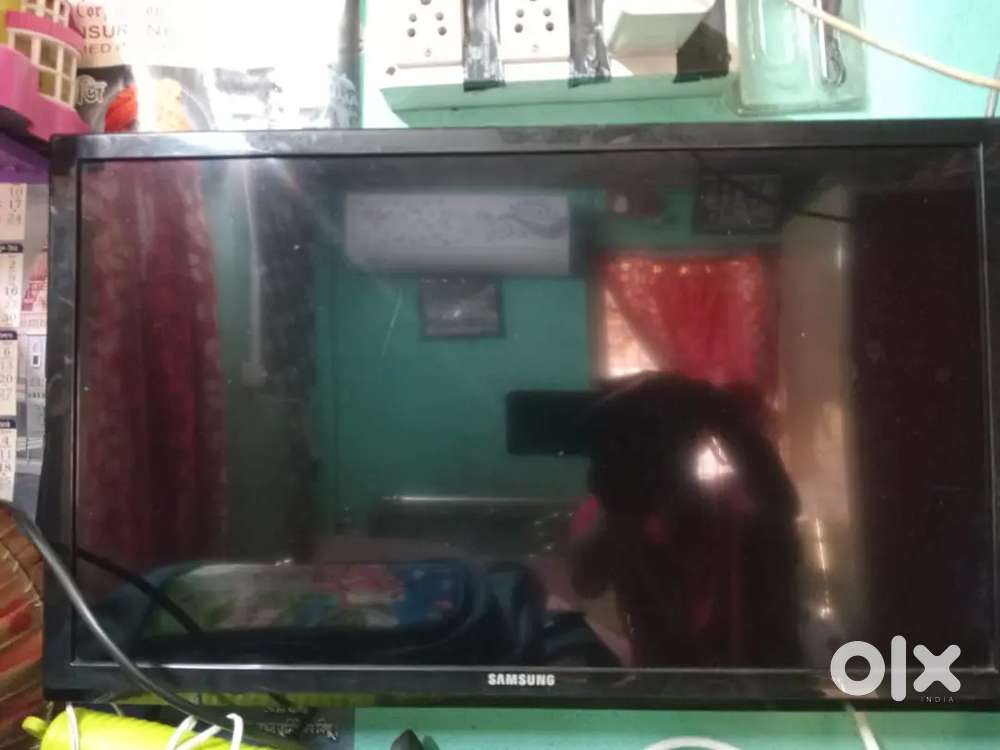 24 LCD TV with DTH box sell