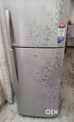 LG 290 Double door frost free Refrigerator used