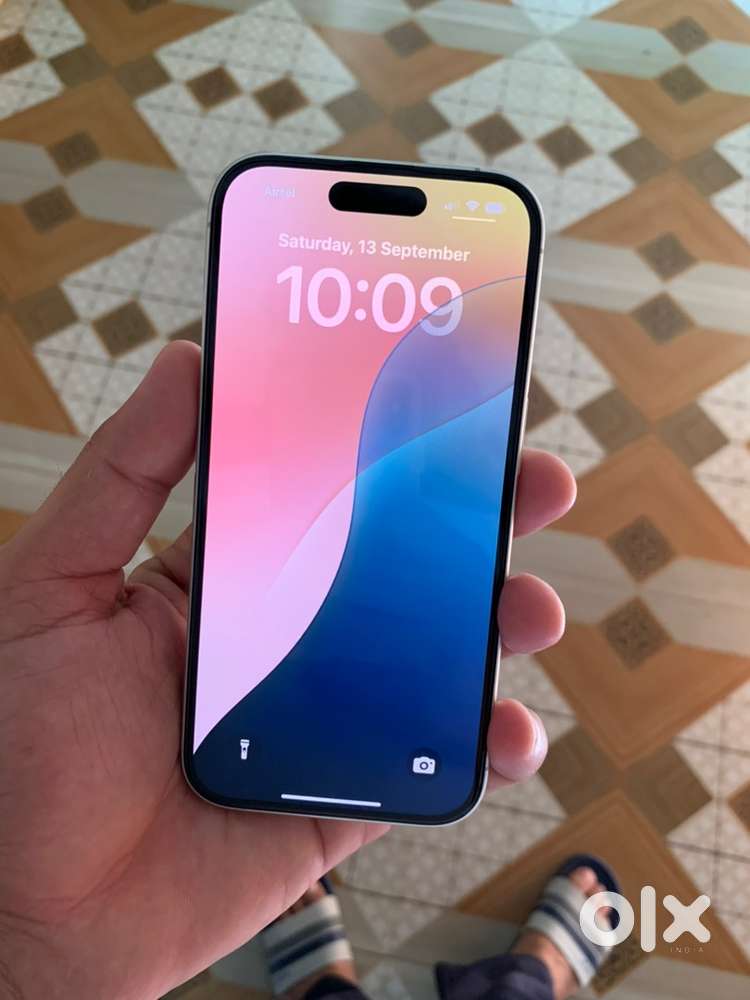 iPhone 16(128gb) white color only 30 days old