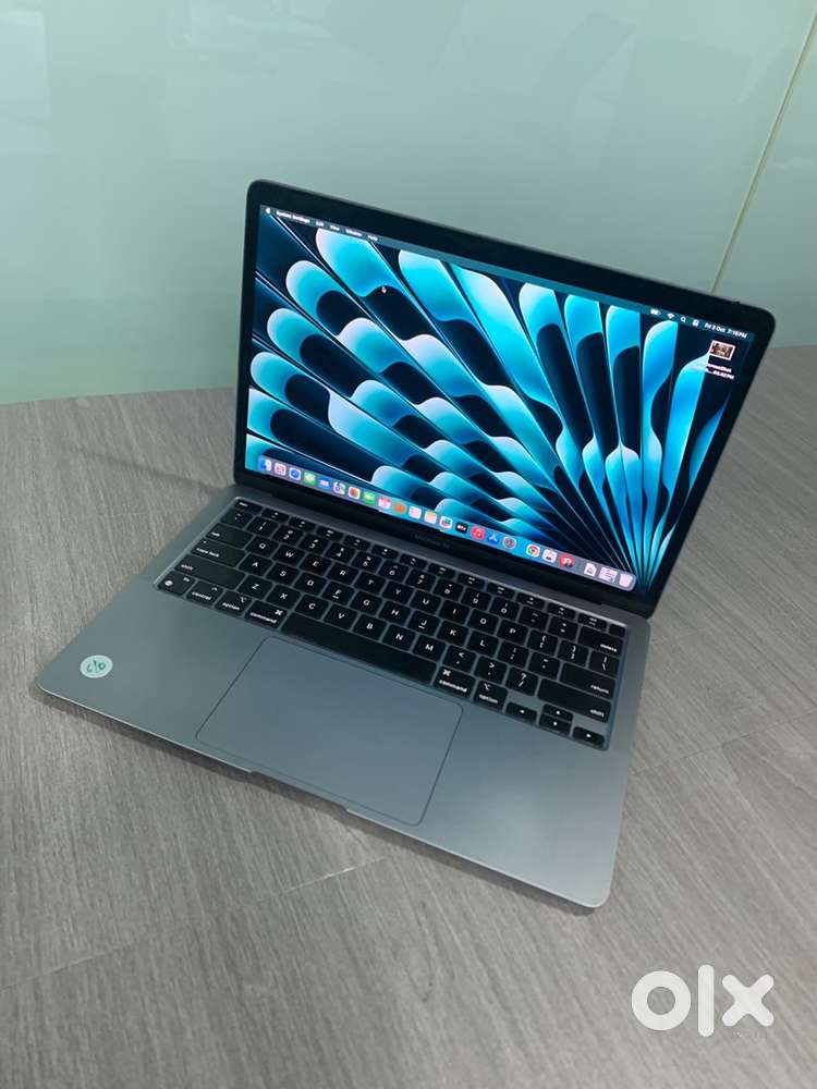Apple MacBook Air M1