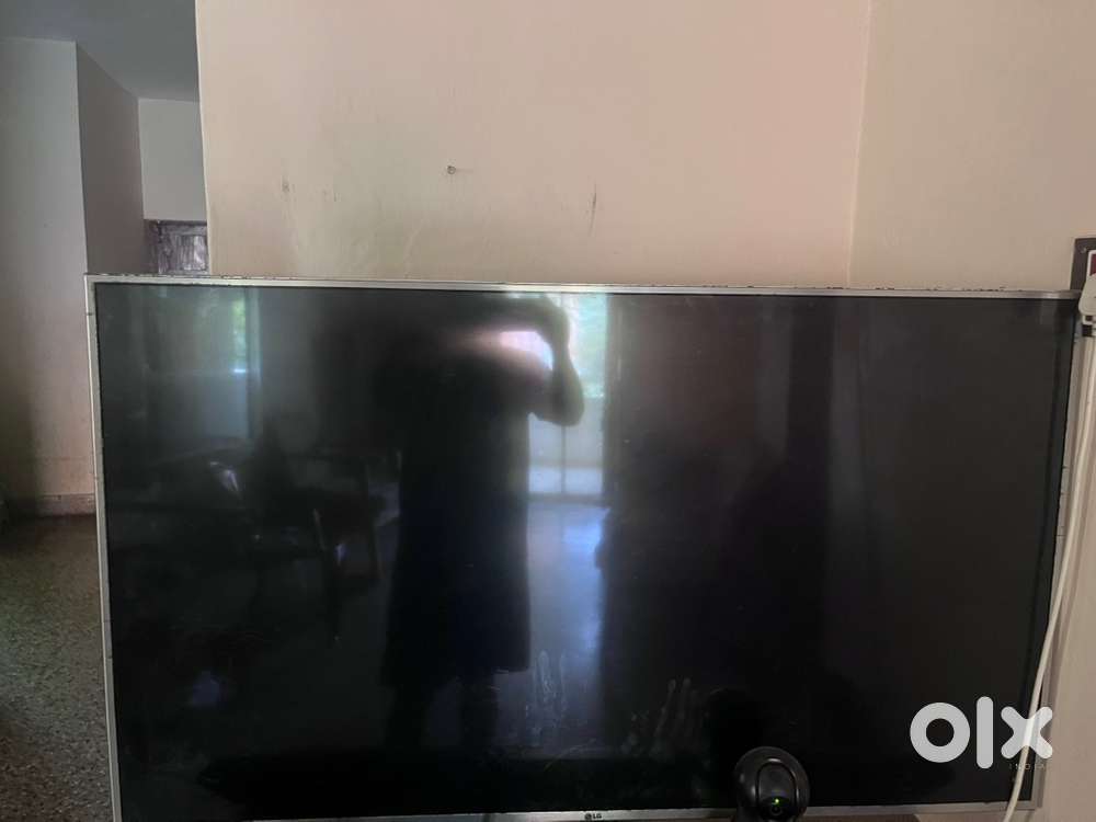 LG 50-inches LED TV (MADE IN KOREA)