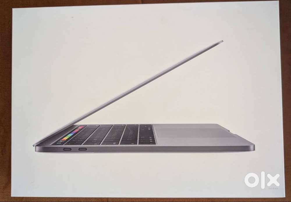 2018 Macbook Pro 13in Touchbar i5 512gb SSD 8gb ram