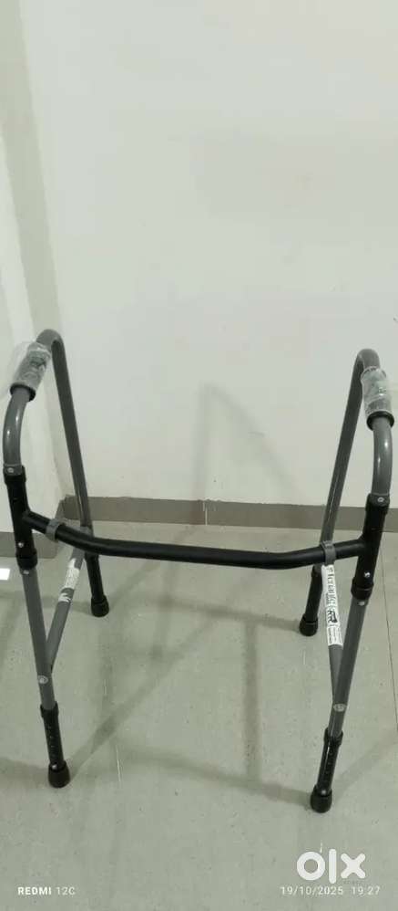 Adult walker