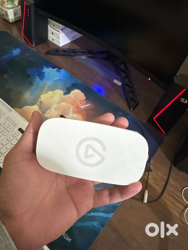 Elgato 1 month Old ( with box )