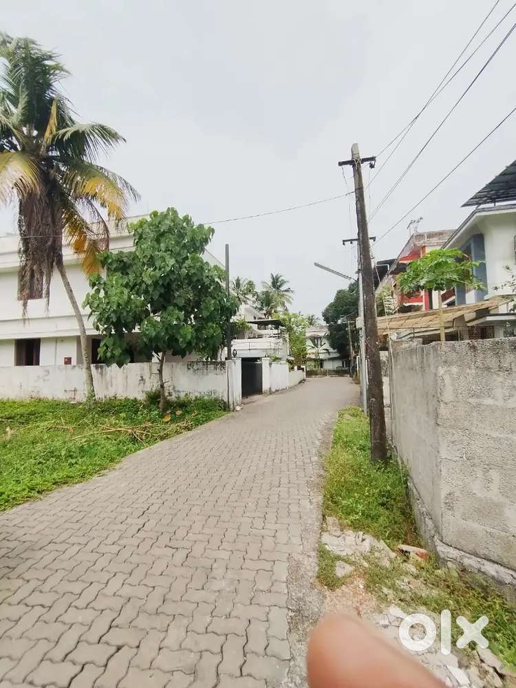 TRIPUNITHURA puthyakavu 5 cent sale