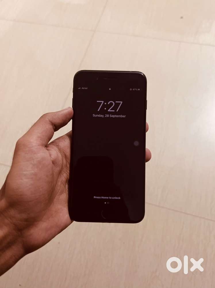 Iphone 7+ neat and clean