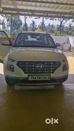 Hyundai Venue 2021 Petrol 62700 Km Driven