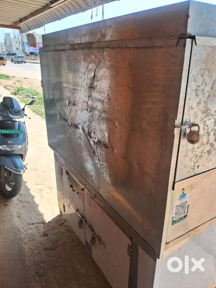 Hotal tiffins Steel stand